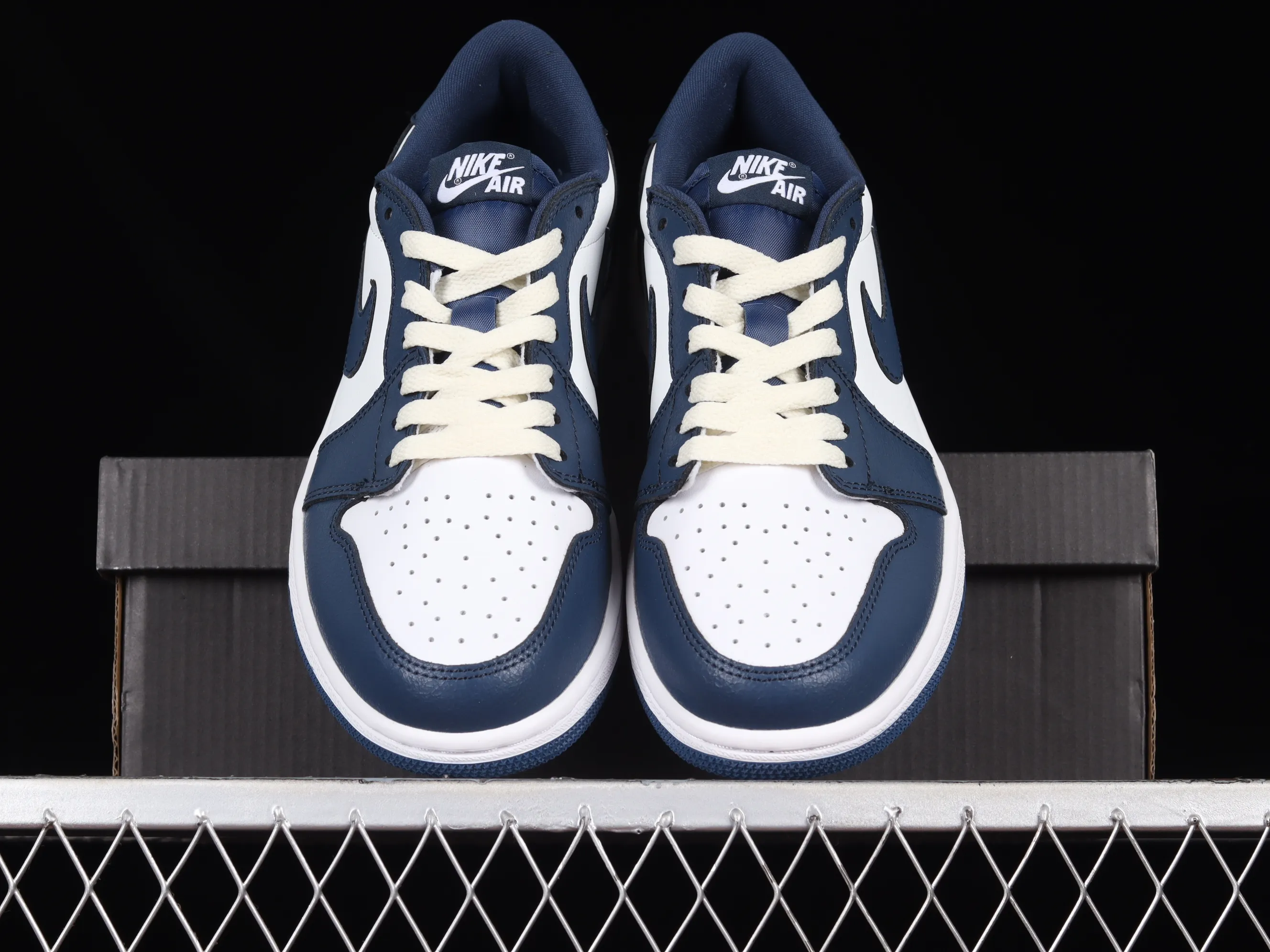 All categories Air Jordan Jordan series basketball shoes Air Jordan 1 Low Z version Air Jordan 1 Low AJ1 Joe 1 white and blue low-top casual sneakers CZ0790-065